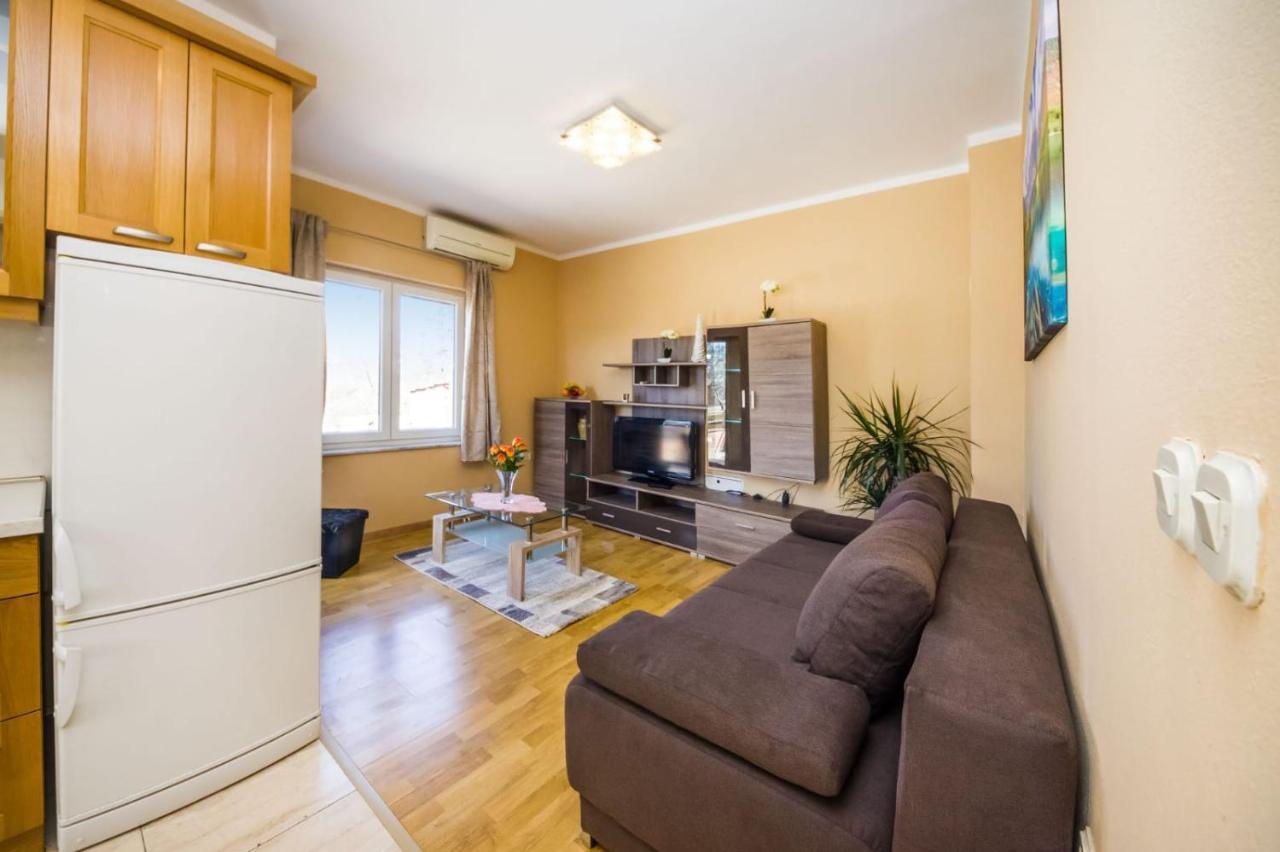 Kuca Za Odmor Danijela Villa Slivnica Exteriör bild