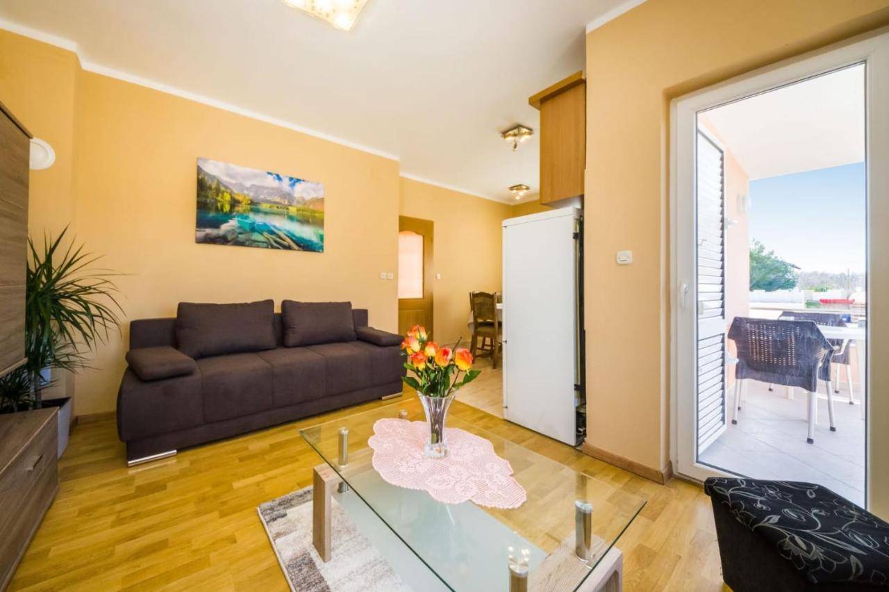 Kuca Za Odmor Danijela Villa Slivnica Exteriör bild
