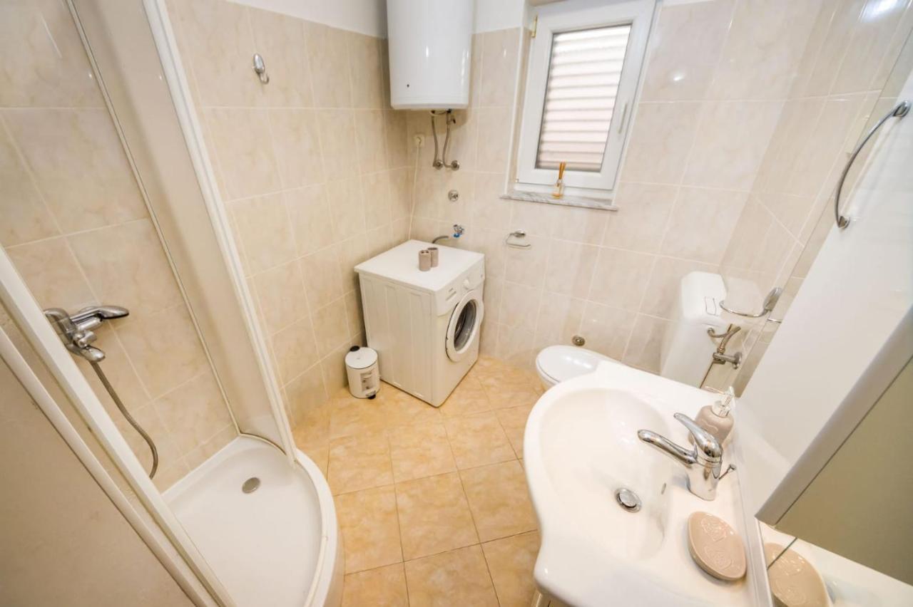 Kuca Za Odmor Danijela Villa Slivnica Exteriör bild